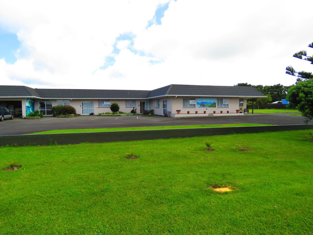 Opunake Motel And Backpackers Lodge Ngoại thất bức ảnh