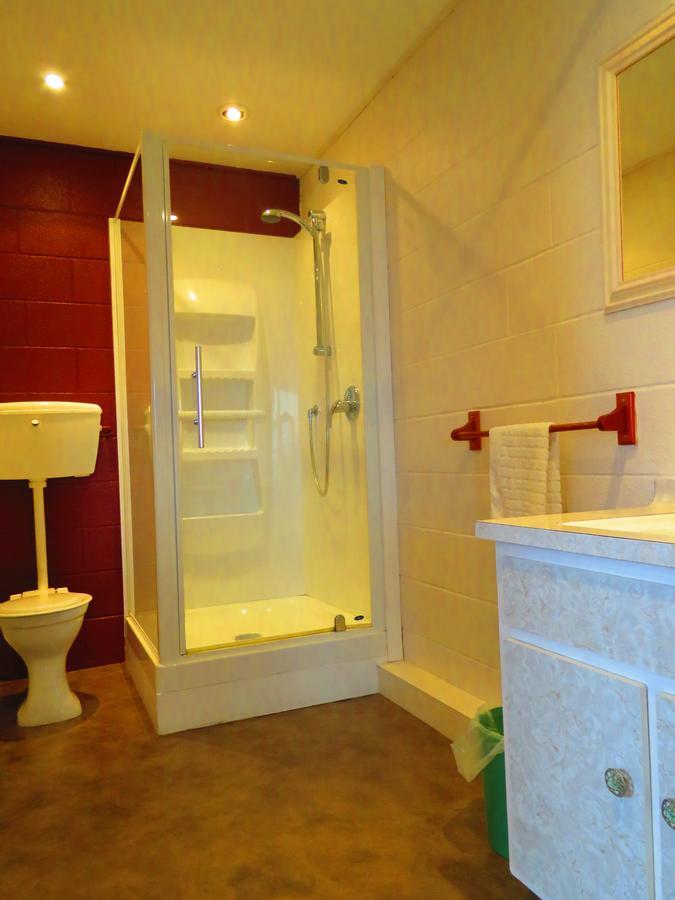 Opunake Motel And Backpackers Lodge Ngoại thất bức ảnh